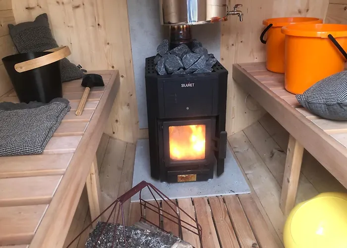 Saare-toominga House * Vaike-Rakke